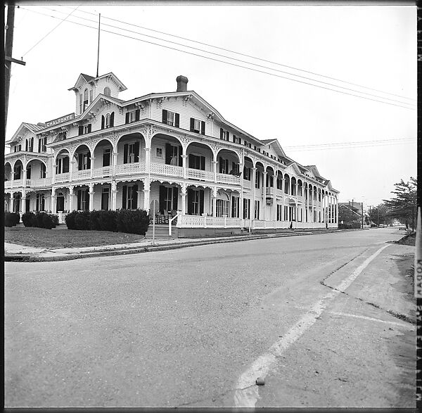 [56 Exterior Views of Hotels, Cape May, New Jersey], Walker Evans (American, St. Louis, Missouri 1903–1975 New Haven, Connecticut), Film negative