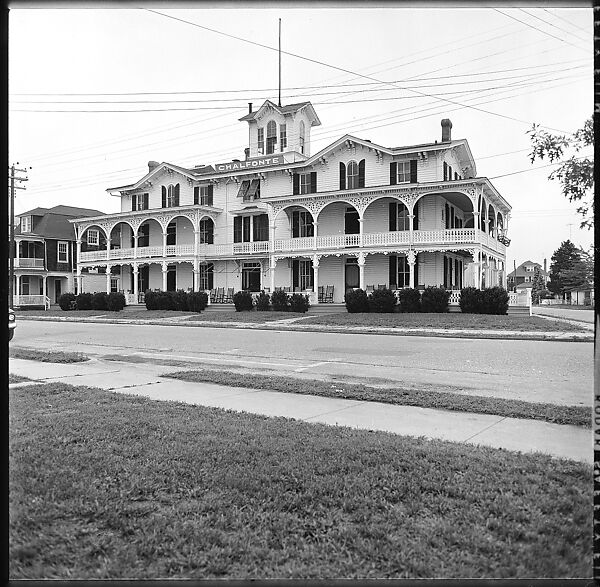 [56 Exterior Views of Hotels, Cape May, New Jersey], Walker Evans (American, St. Louis, Missouri 1903–1975 New Haven, Connecticut), Film negative