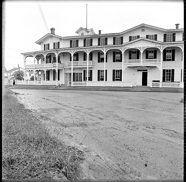 [56 Exterior Views of Hotels, Cape May, New Jersey], Walker Evans (American, St. Louis, Missouri 1903–1975 New Haven, Connecticut), Film negative