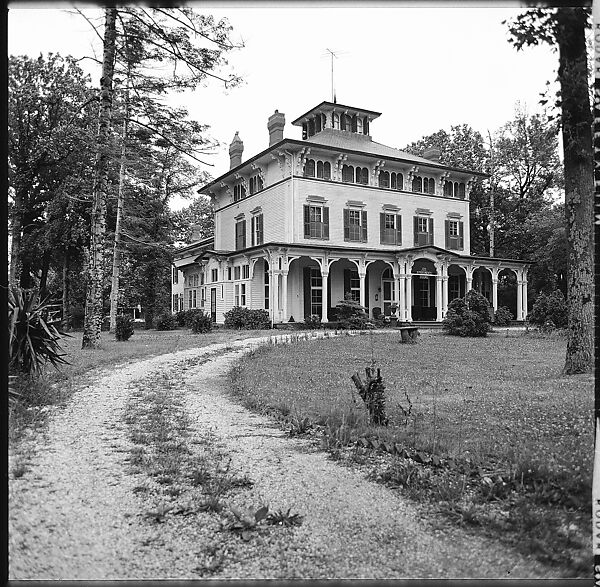 [56 Exterior Views of Hotels, Cape May, New Jersey], Walker Evans (American, St. Louis, Missouri 1903–1975 New Haven, Connecticut), Film negative