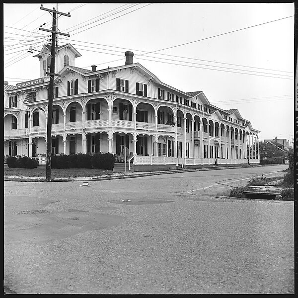 [56 Exterior Views of Hotels, Cape May, New Jersey], Walker Evans (American, St. Louis, Missouri 1903–1975 New Haven, Connecticut), Film negative