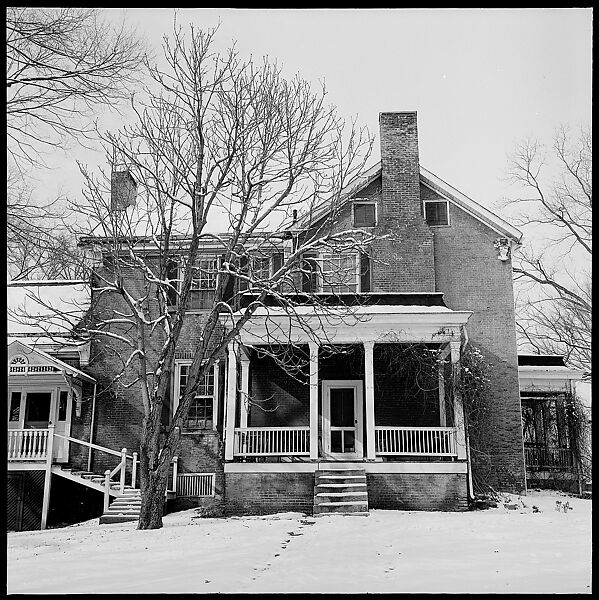 [12 Views of Greenwood Cemetery Monuments and Roadside Architecture in Clarksville, Tennessee], Walker Evans (American, St. Louis, Missouri 1903–1975 New Haven, Connecticut), Film negative