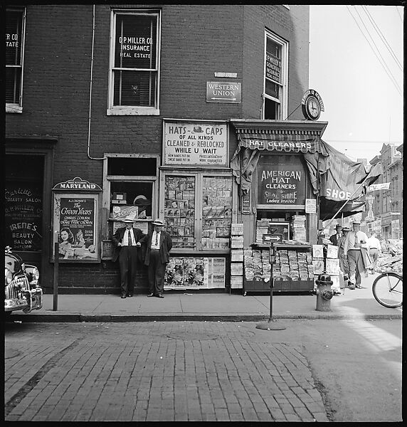 [18 Views of Pedestrians, Vicinity of Uniontown, Maryland], Walker Evans (American, St. Louis, Missouri 1903–1975 New Haven, Connecticut), Film negative