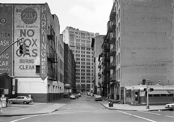 Leonard Street, Tribeca, New York, Thomas Struth (German, born Geldern, 1954), Gelatin silver print 