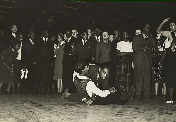 [Savoy Dancers with Crowd], Lucy Ashjian (American, 1907–1993), Gelatin silver print 