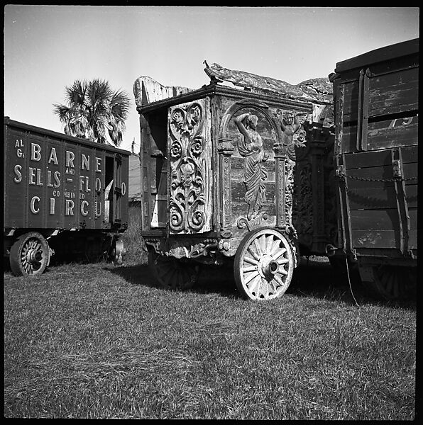 [Ringling Bandwagon, Circus Winter Quarters, Sarasota, Florida], Walker Evans (American, St. Louis, Missouri 1903–1975 New Haven, Connecticut), Film negative 