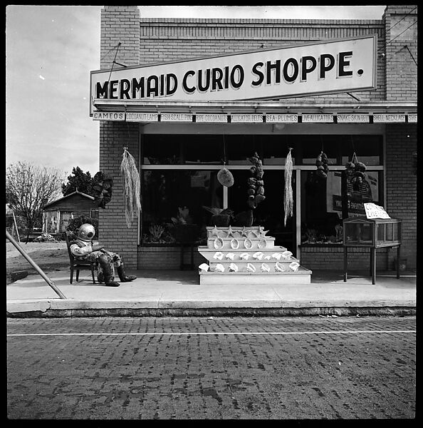 [Souvenir Shop, Florida], Walker Evans (American, St. Louis, Missouri 1903–1975 New Haven, Connecticut), Film negative 
