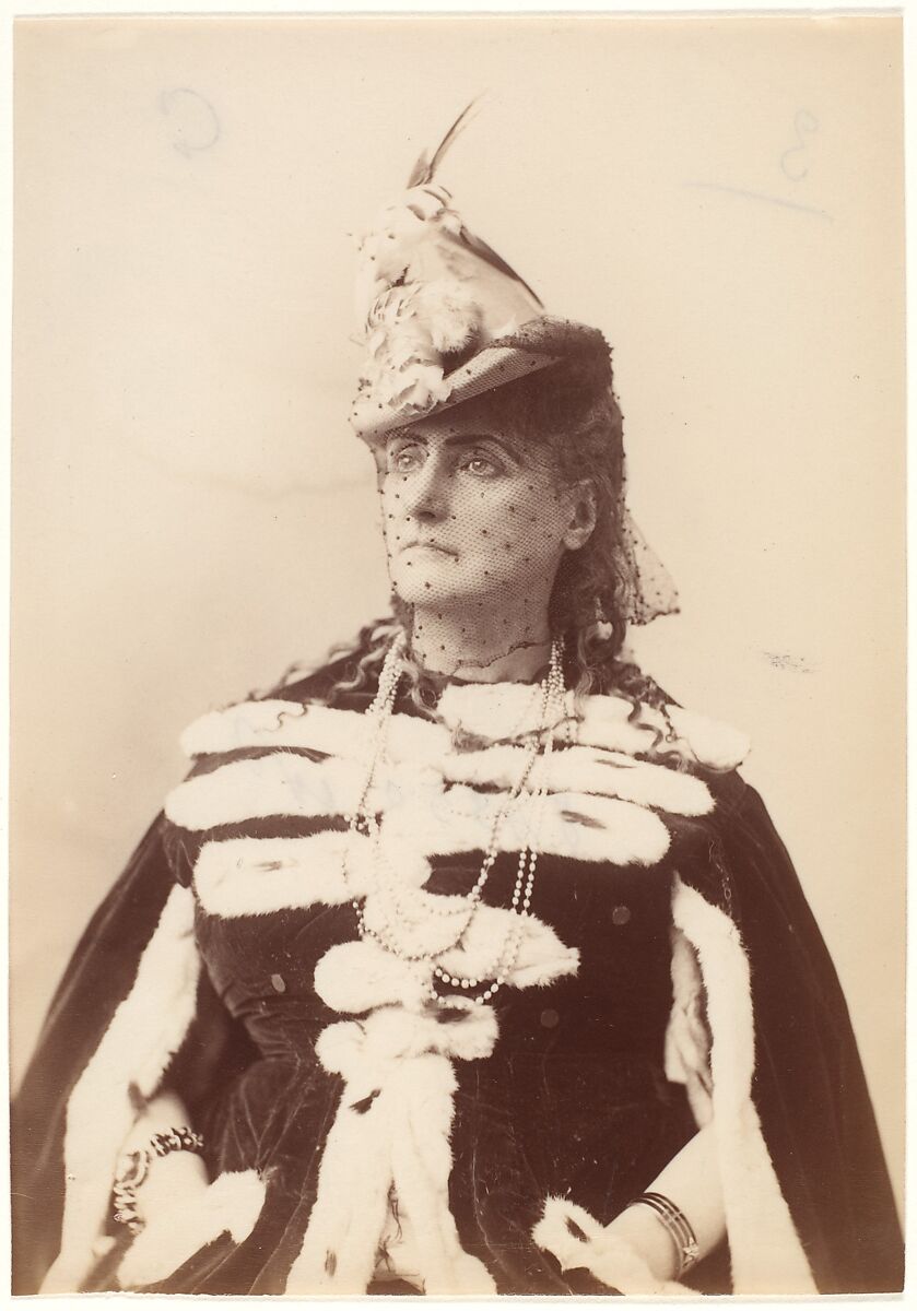 Le Manteau d'Hermine, Pierre-Louis Pierson (French, 1822–1913), Albumen silver print from glass negative 