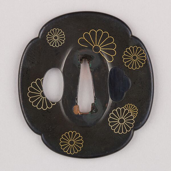 Sword Guard (Tsuba), Copper-silver alloy (shibuichi), gold, copper, Japanese 