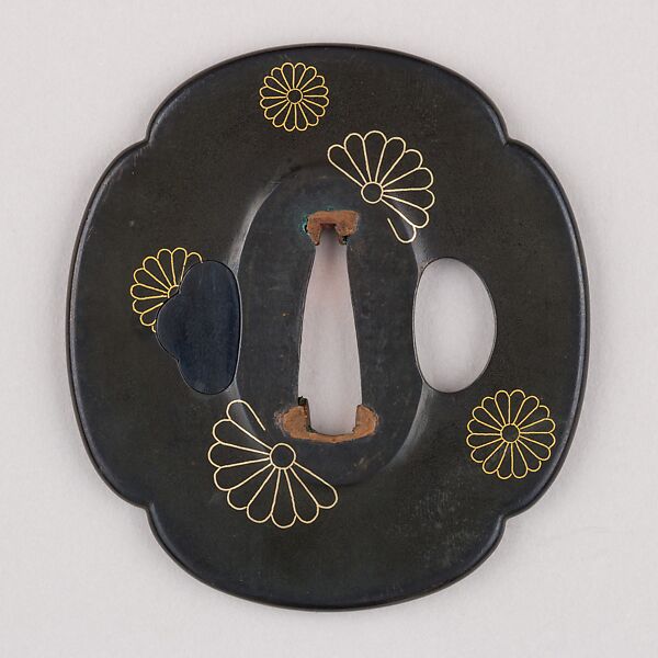 Sword Guard (Tsuba), Copper-silver alloy (shibuichi), gold, copper, Japanese