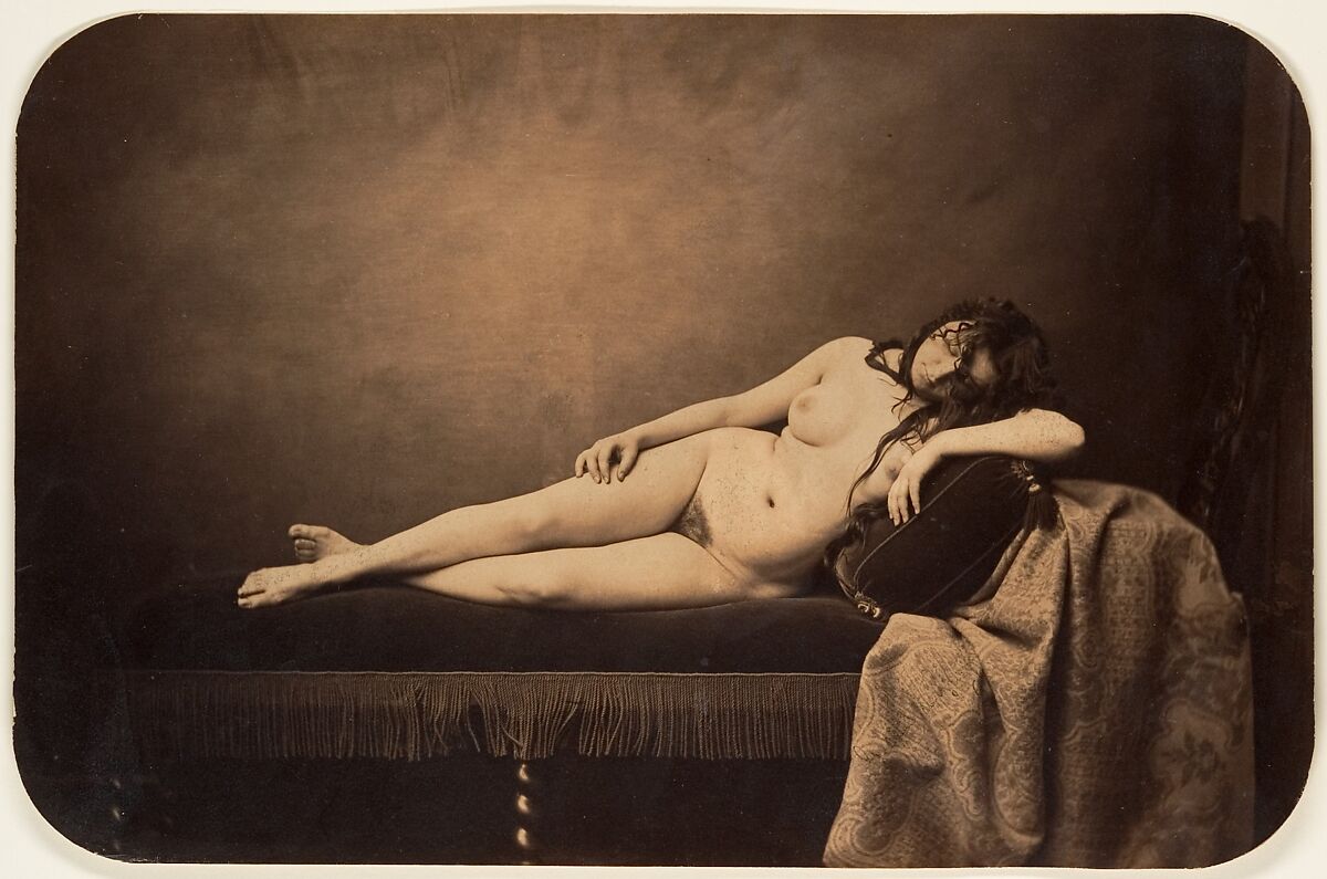 Nu féminin allongé sur un canapé Récamier, Gustave Le Gray (French, 1820–1884), Albumen silver print from glass negative 