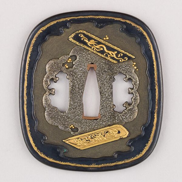 Sword Guard (Tsuba), Copper-gold alloy (shakudō), gold, copper, Japanese 