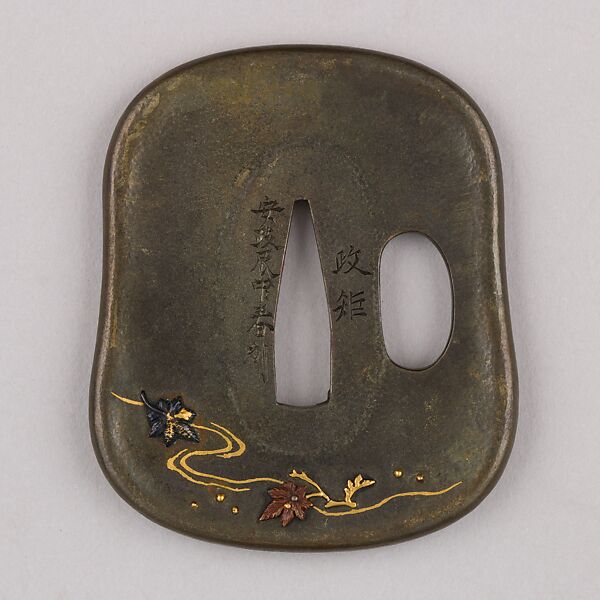 Sword Guard (Tsuba), Copper-silver alloy (shibuichi), gold, copper, Japanese