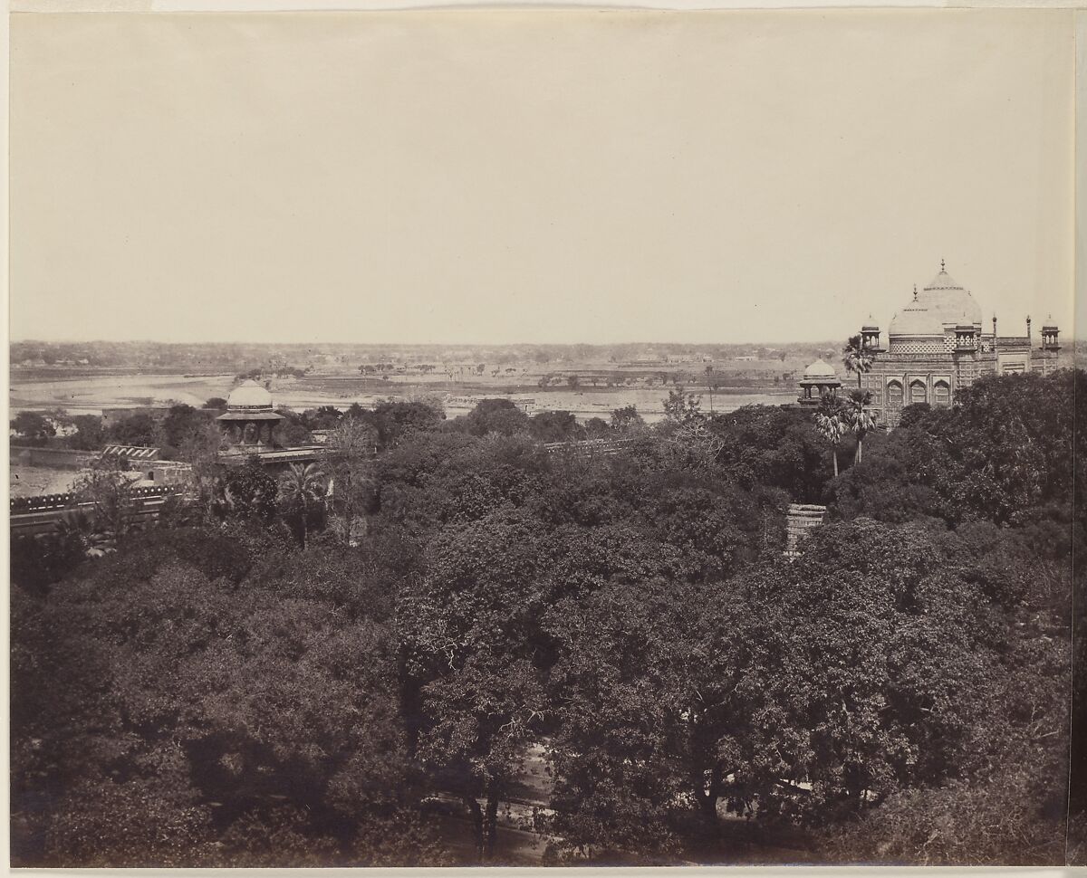 [The Taj Mahal from the Gateway], John Murray (British, Blackhouse, Aberdeenshire, Scotland 1809–1898 Sheringham, Norfolk county, England), Albumen silver prints from waxed paper negatives