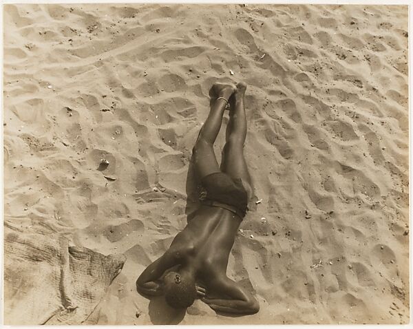 Coney Island, Yasuo Kuniyoshi (American (born Japan), Okayama 1889–1953 New York), Gelatin silver print 