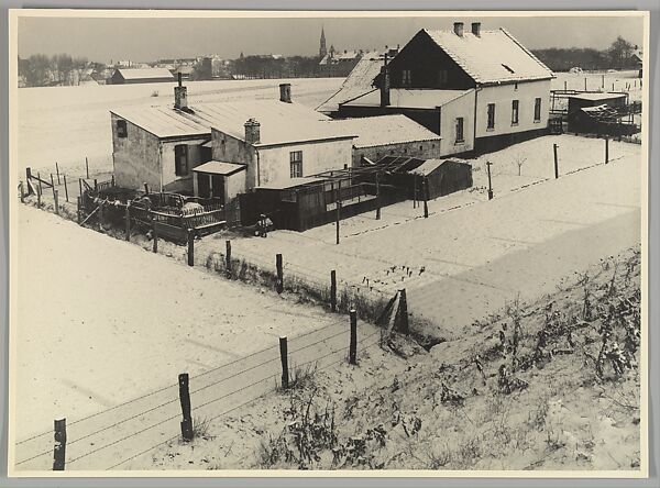 Outskirts of Wattenscheid, Albert Renger-Patzsch (German, Wurzburg 1897–1966 Wamel), Gelatin silver print 