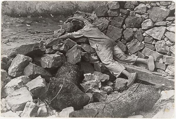 . . . Scene of Much Fighting, Robert Capa (American (born Hungary), Budapest 1913–1954 Thai Binh), Gelatin silver print 