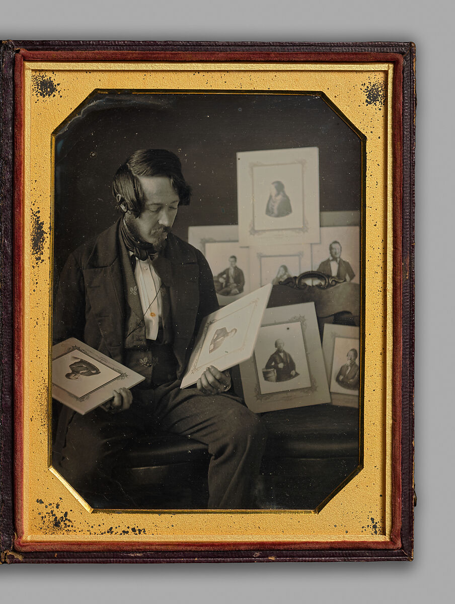 Frederick Langenheim Looking at Talbotypes, W. &amp; F. Langenheim (American, active 1843–1874), Daguerreotype