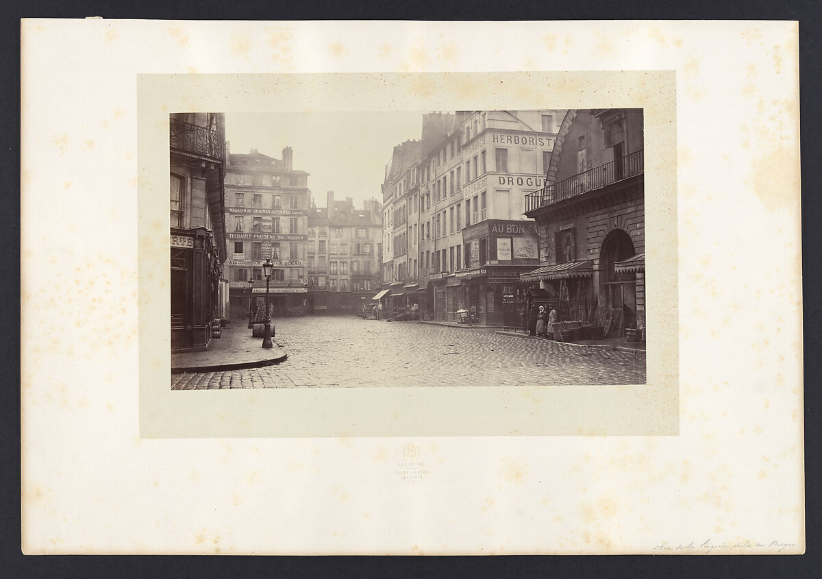 Rue de la Lingerie, de la rue Berger, Charles Marville (French, Paris 1813–1879 Paris), Albumen silver print from glass negative 