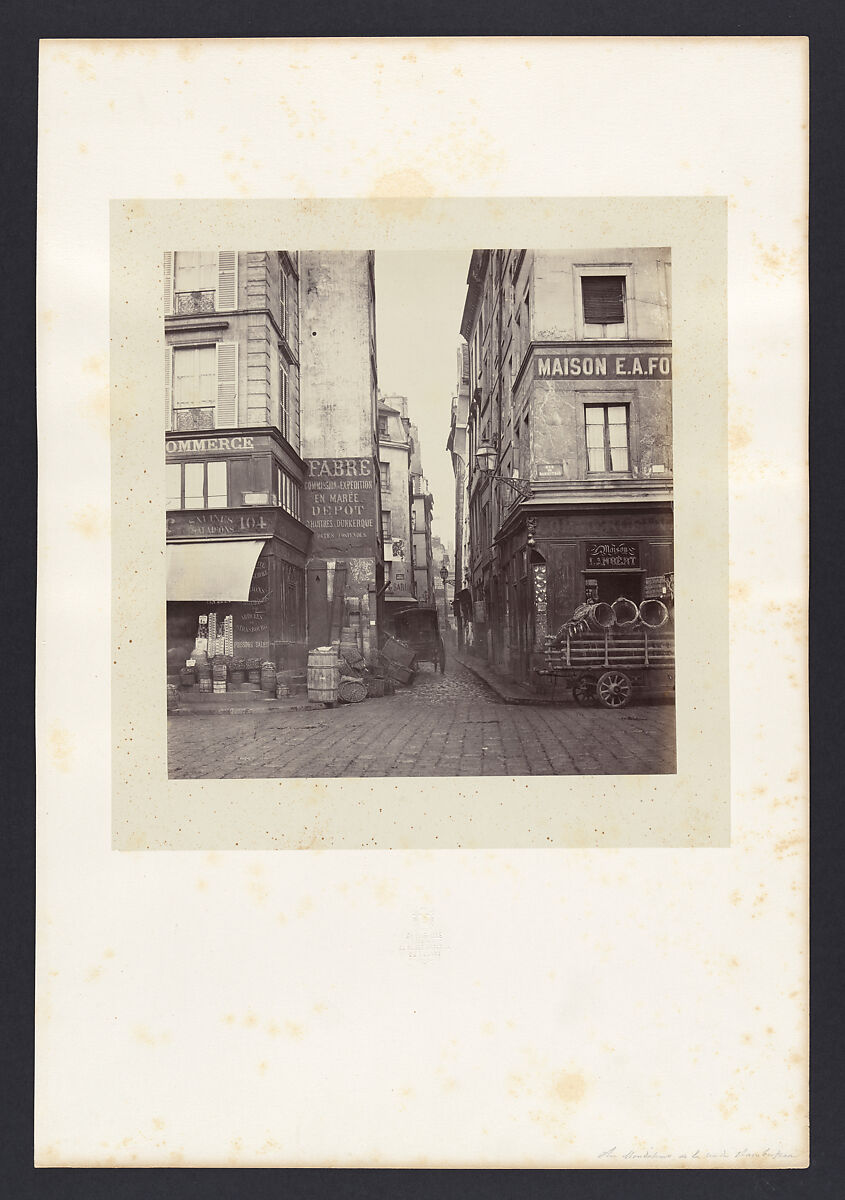 Rue Mondétour, de la rue Rambuteau, Charles Marville (French, Paris 1813–1879 Paris), Albumen silver print from glass negative 