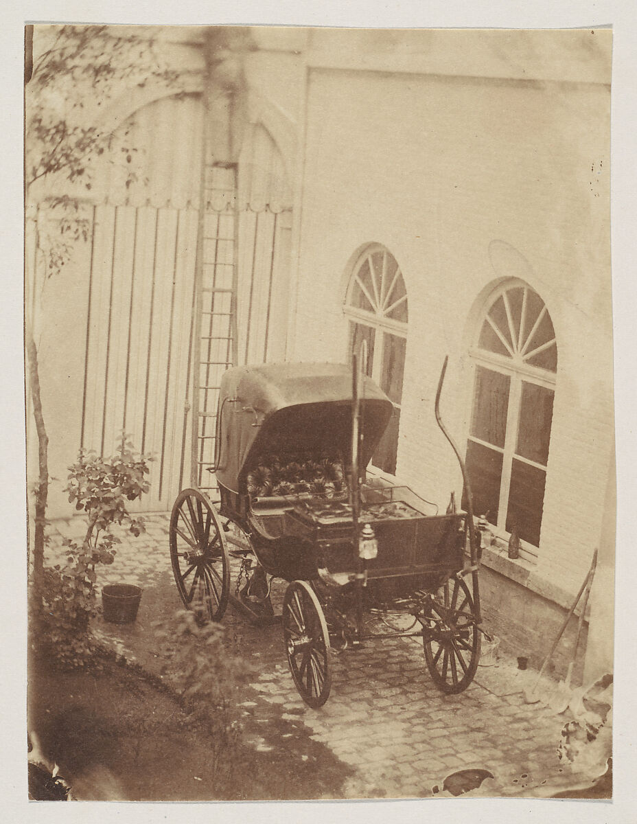 [Cabriolet Carriage], Alphonse Le Blondel (French, Bréhal 1814–1875 Lille), Albumen silver print from glass negative 