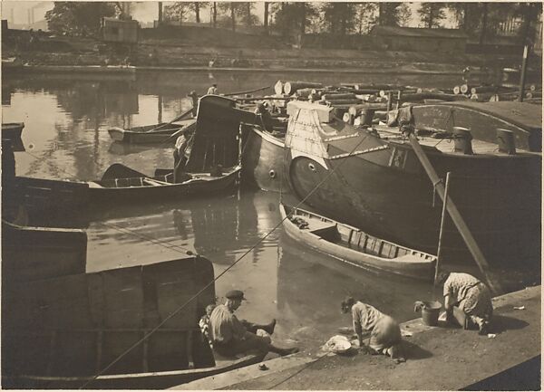 [Boats and Washerwomen on the Banks of the Seine, Paris], André Kertész (American (born Hungary), Budapest 1894–1985 New York), Gelatin silver print 