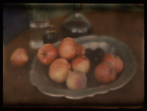 [Still Life with Apples], Heinrich Kühn (Austrian (born Germany), Dresden 1866–1944 Birgitz), Autochrome 