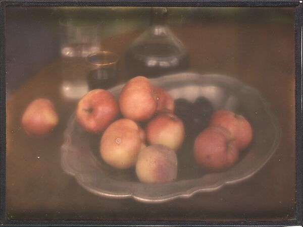 [Still Life with Apples], Heinrich Kühn (Austrian (born Germany), Dresden 1866–1944 Birgitz), Autochrome