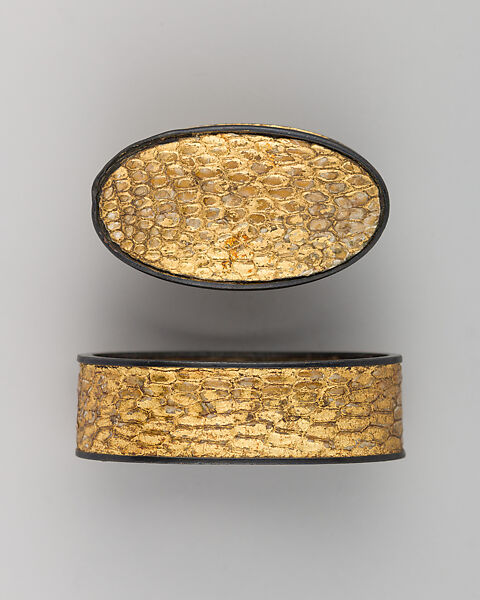 Sword-Hilt Collar and Pommel (Fuchigashira), Copper-gold alloy (shakudō), snake skin, gold, Japanese 