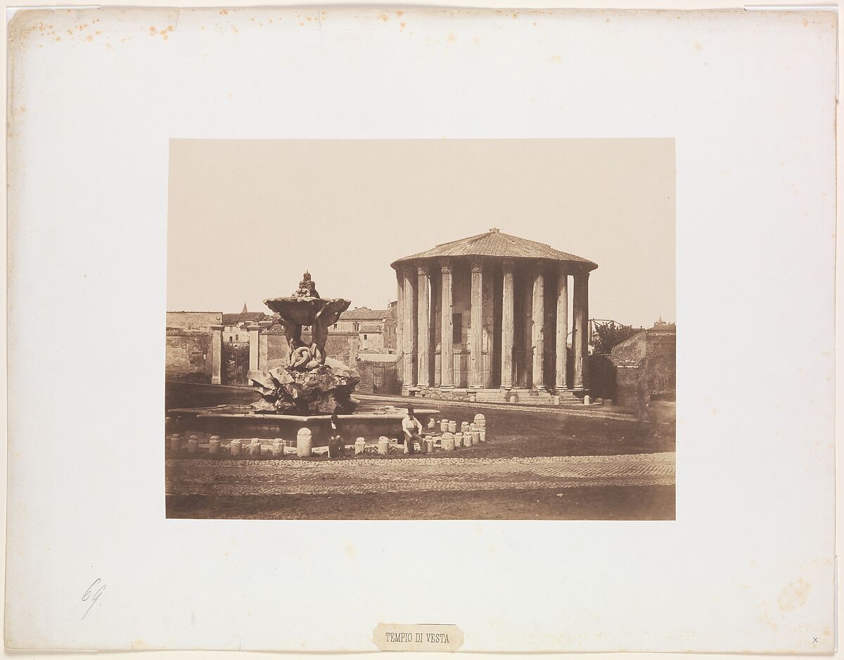 Temple of Vesta, Pietro Dovizielli (Italian, 1804–1885), Salted paper print from paper negative 