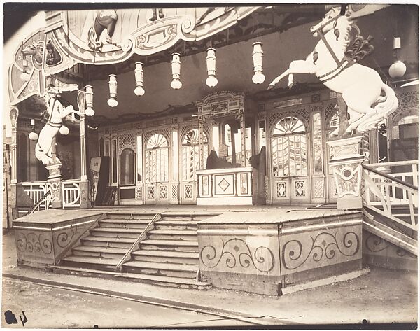 Fête, Avenue de Breteuil, Eugène Atget (French, Libourne 1857–1927 Paris), Matte albumen silver print from glass negative 