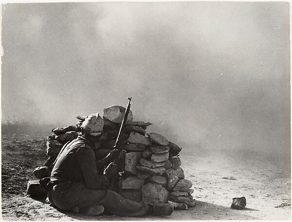 Loyalist Offensive Along the Rio Segre, Near Fraga, Aragon Front, Spain, Robert Capa (American (born Hungary), Budapest 1913–1954 Thai Binh), Gelatin silver print 