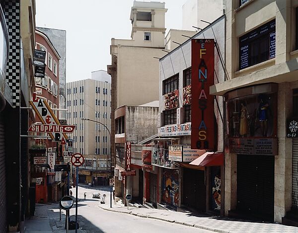 Ladeira Porto Geral, Sao Paolo, Thomas Struth (German, born Geldern, 1954), Chromogenic print 