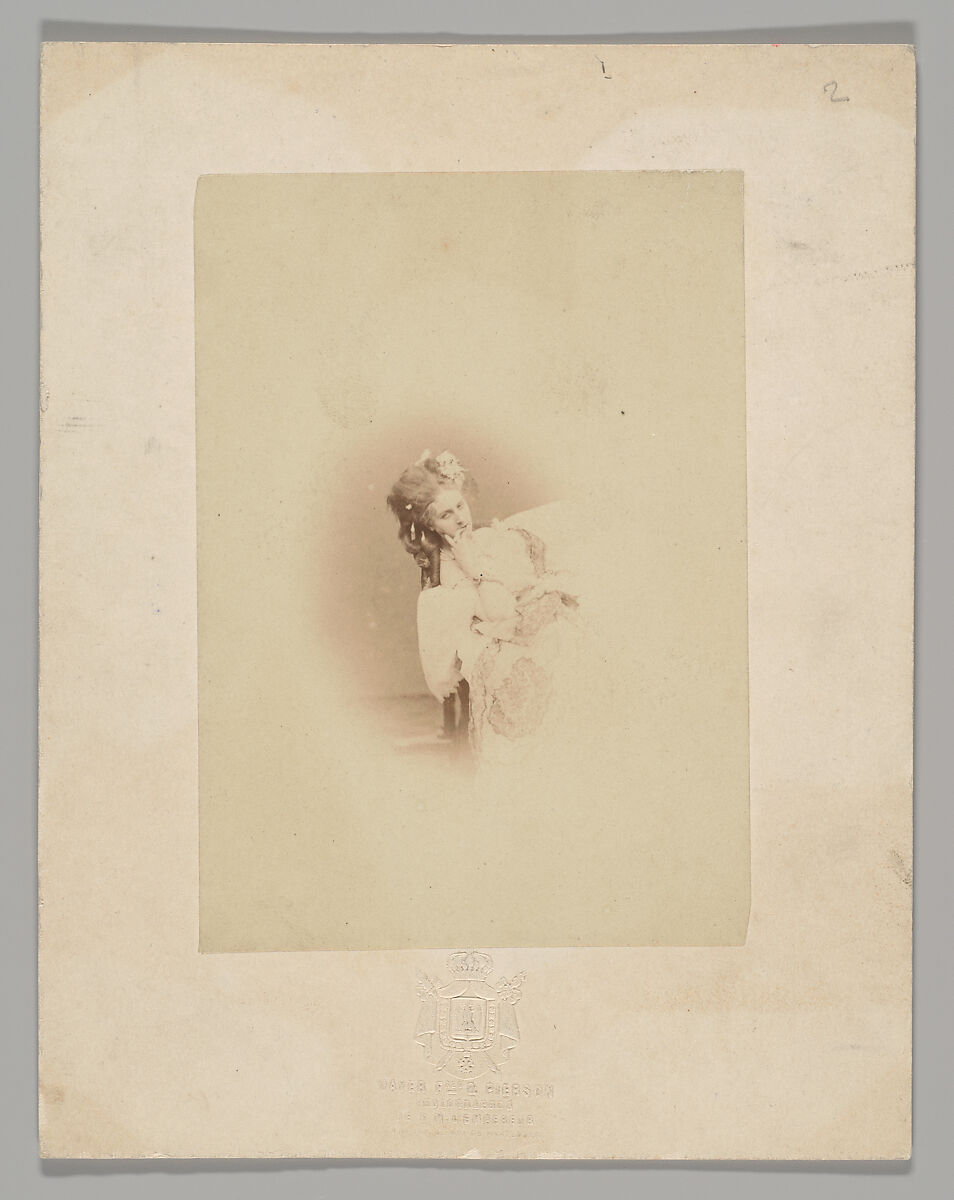 [Vignetted Sitting in Ritrosetta Dress], Pierre-Louis Pierson (French, 1822–1913), Albumen silver print from glass negative 