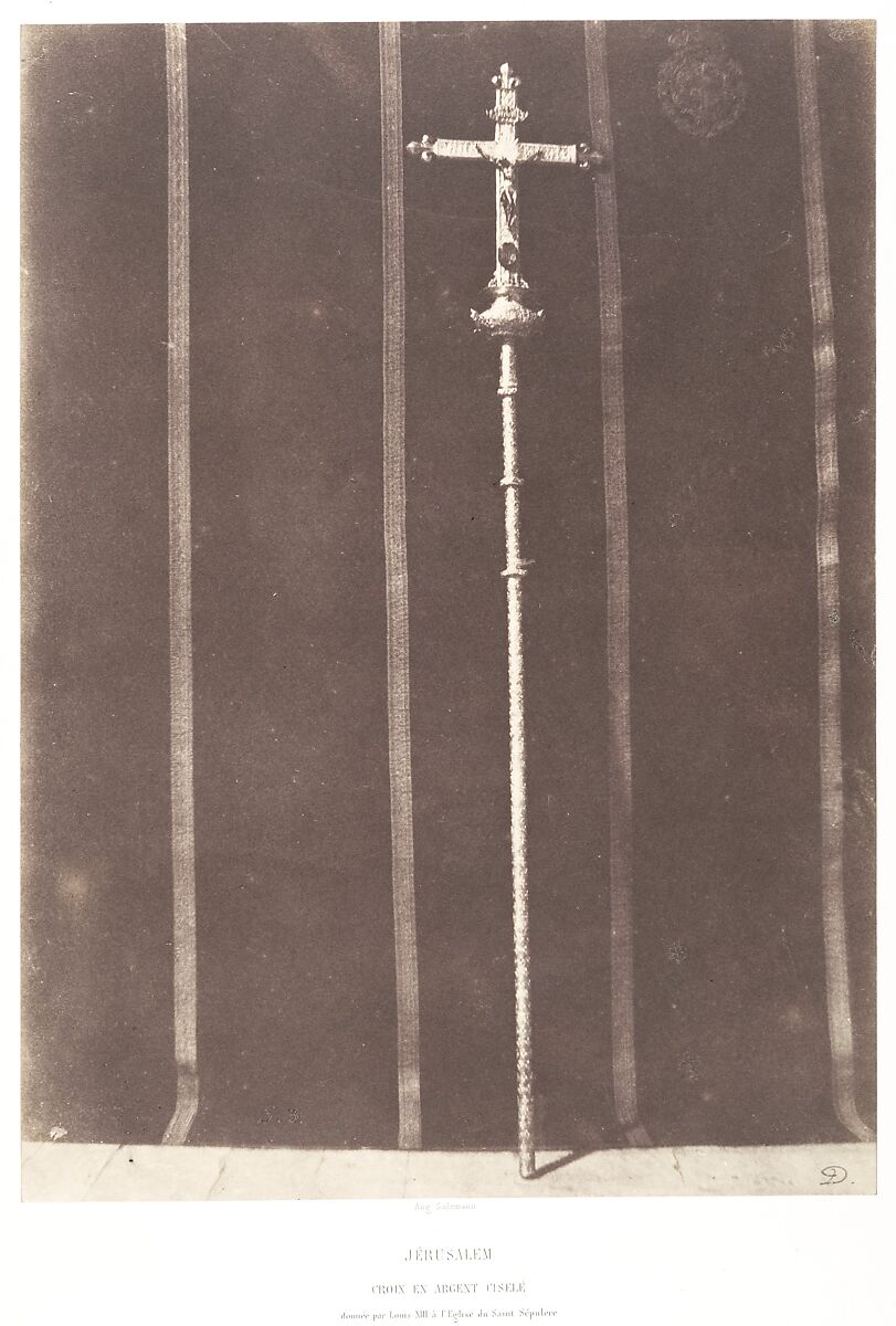 Jérusalem, croix en argent ciselé, donnée par Louis XIII à l'Eglise du Saint Sépulcre, Auguste Salzmann (French, 1824–1872), Salted paper prints from paper negative 