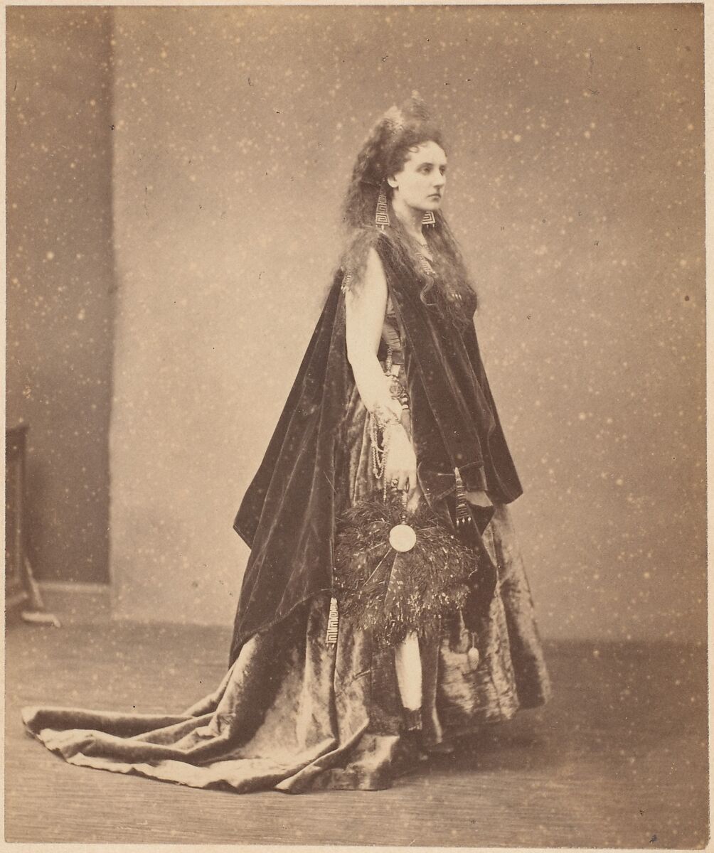 La Reine d'Étrurie, Pierre-Louis Pierson (French, 1822–1913), Albumen silver print from glass negative 