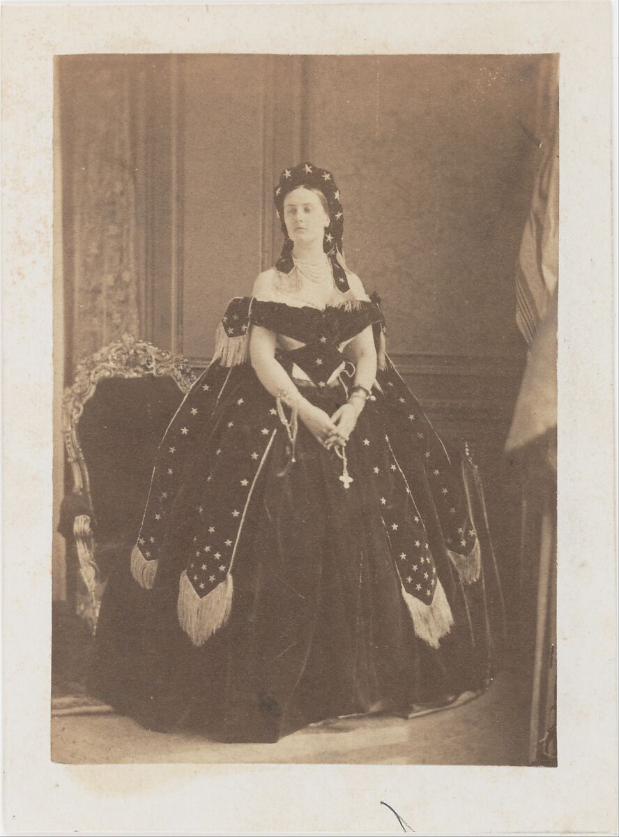 La Comtesse de Castiglione en Reine de la Nuit, Pierre-Louis Pierson (French, 1822–1913), Albumen silver print from glass negative 