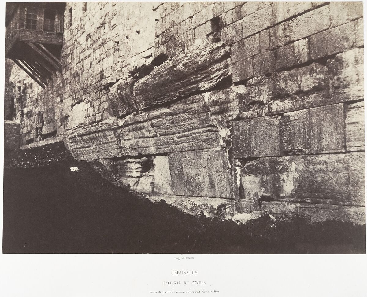 Jérusalem, Enceinte du Temple, Arche du Pont Salomonien qui reliait Moria à Sion, Auguste Salzmann (French, 1824–1872), Salted paper print from paper negative 