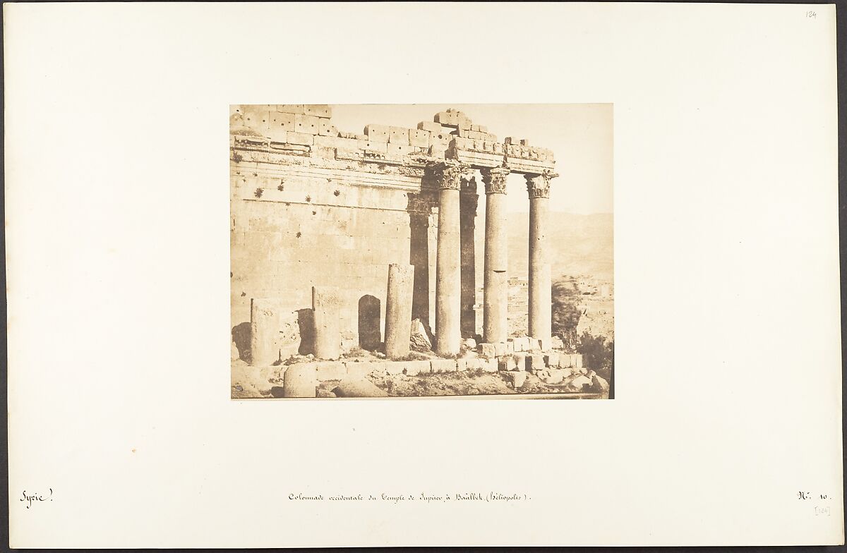 Colonnade occidental du Temple de Jupiter, à Baâlbek (Héliopolis), Maxime Du Camp (French, 1822–1894), Salted paper print from paper negative 
