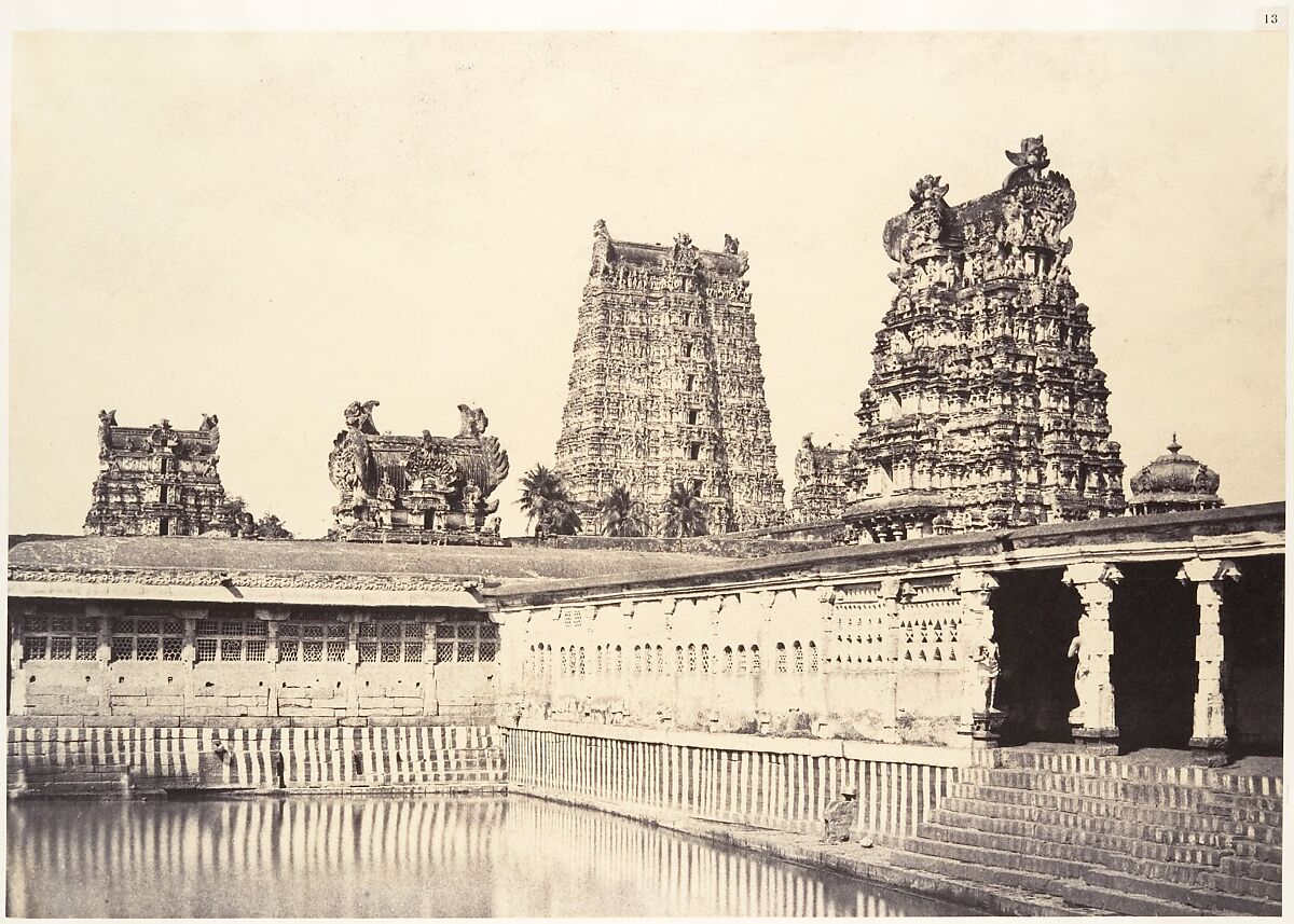 View of the Sacred Tank in the Great Pagoda, Linnaeus Tripe (British, Devonport (Plymouth Dock) 1822–1902 Devonport), Albumen silver print from waxed paper negative 