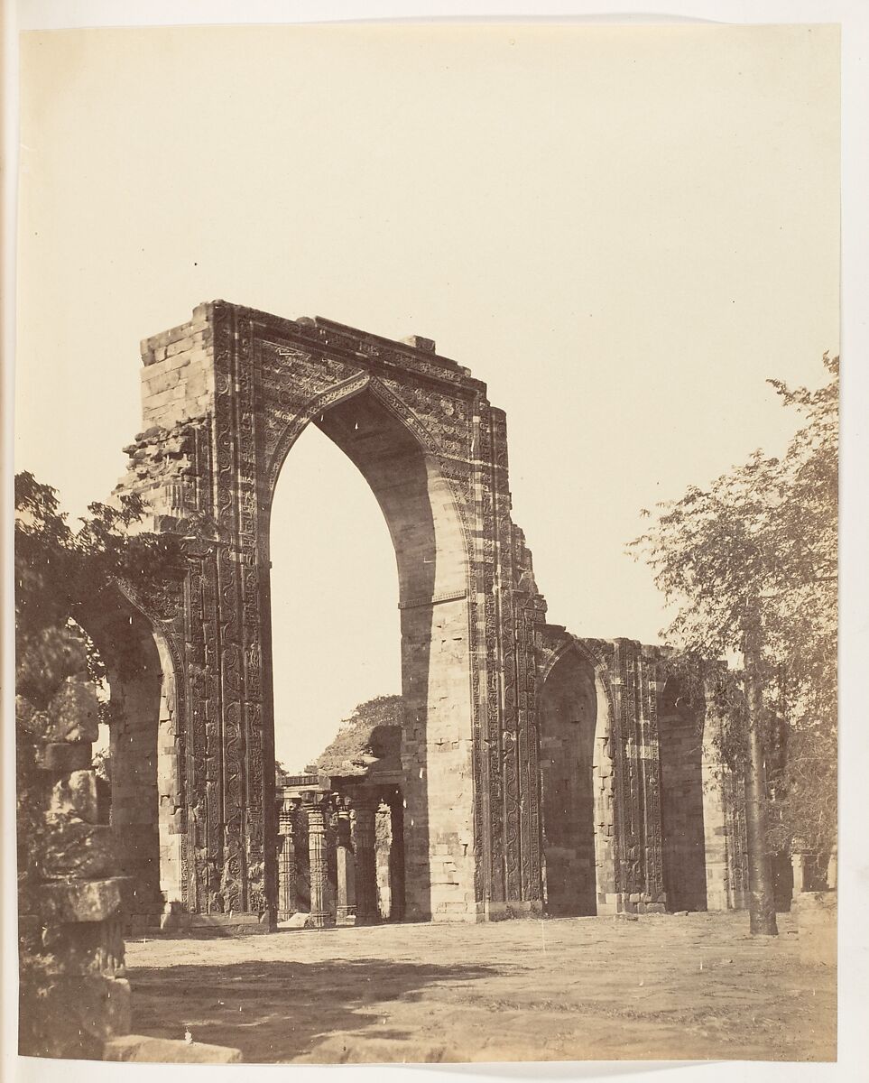 [Mahomedan Arch at the Qutub Minar, Delhi], Unknown, Albumen silver print 