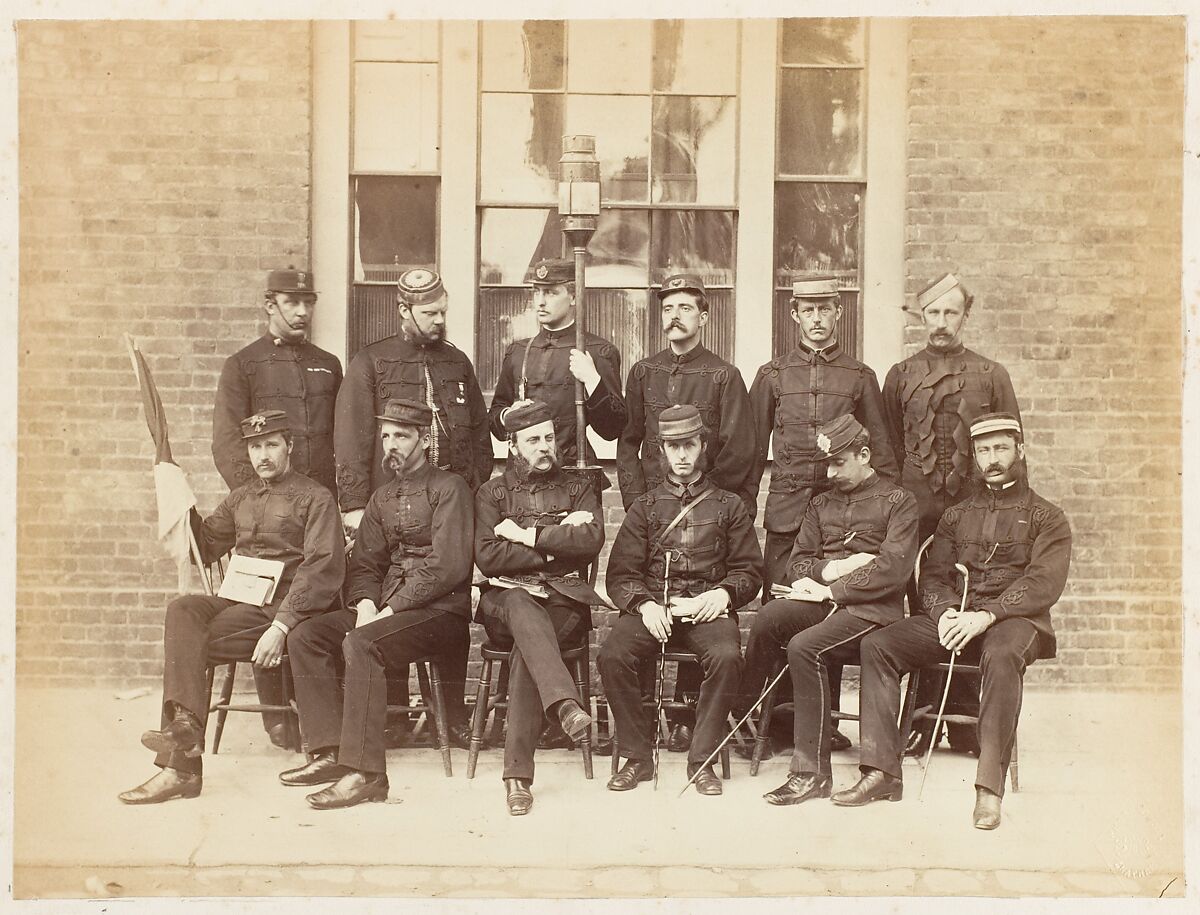[Officers at the School of Military Engineering, Chatham], Photo School, S. M. E., Chatham, Albumen silver print 