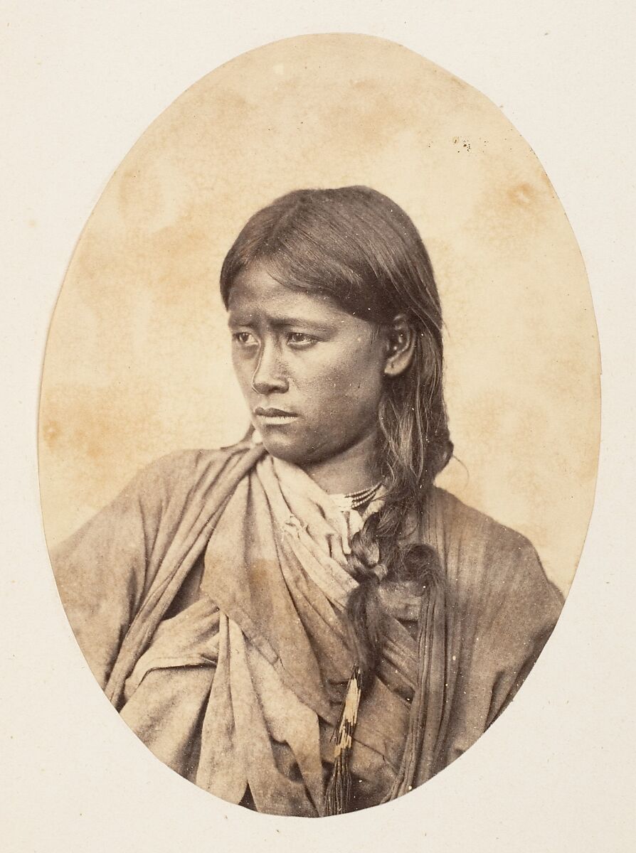 [Bust Portrait of an Indian Woman], Unknown, Albumen silver print 