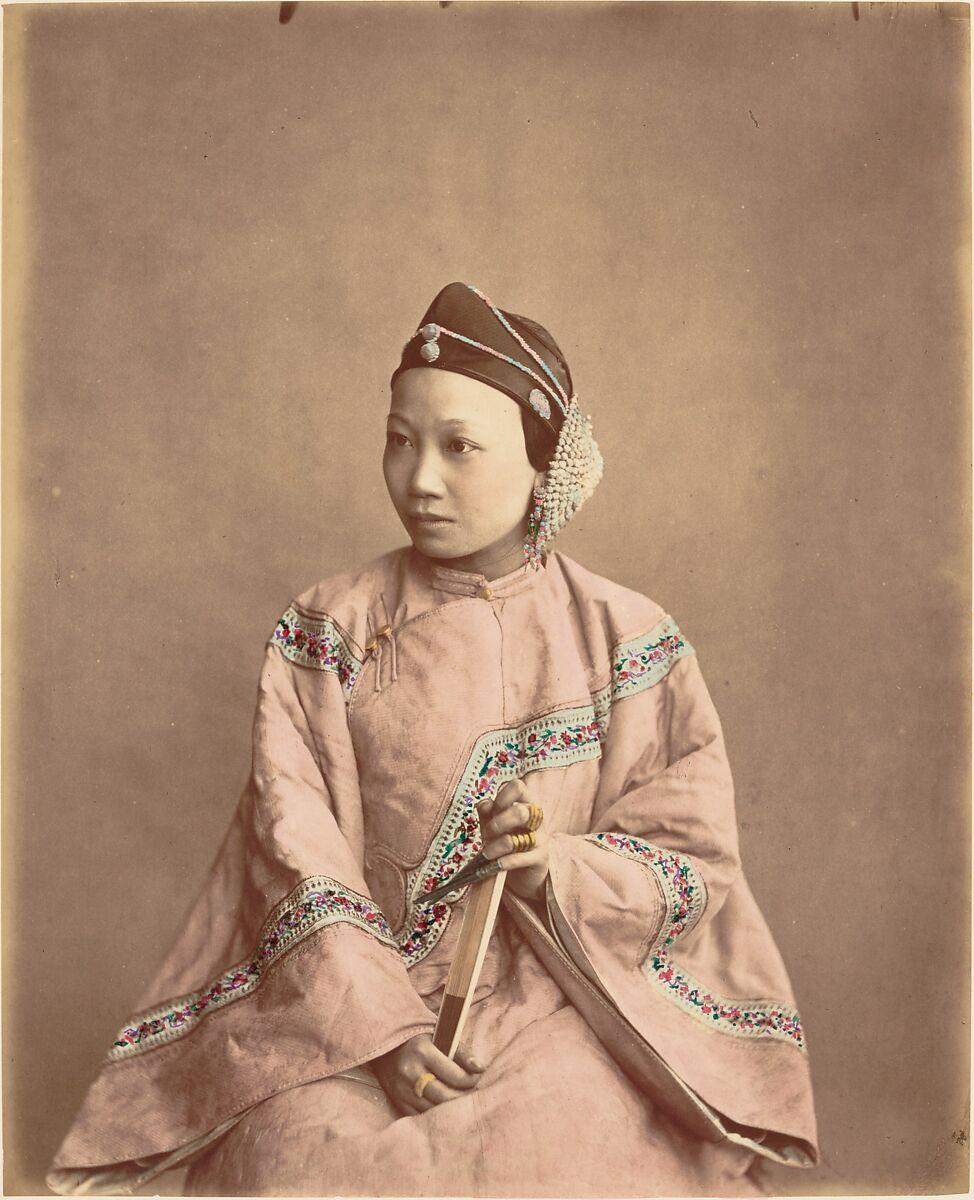 Fille de Sootchow (Suzhou Girl), Raimund von Stillfried (Austrian, 1839–1911), Albumen silver print from glass negative with applied color 