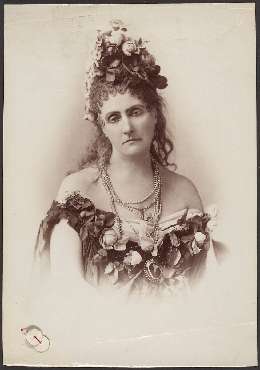 [Countess de Castiglione, from Série des Roses], Pierre-Louis Pierson (French, 1822–1913), Albumen silver print from glass negative 