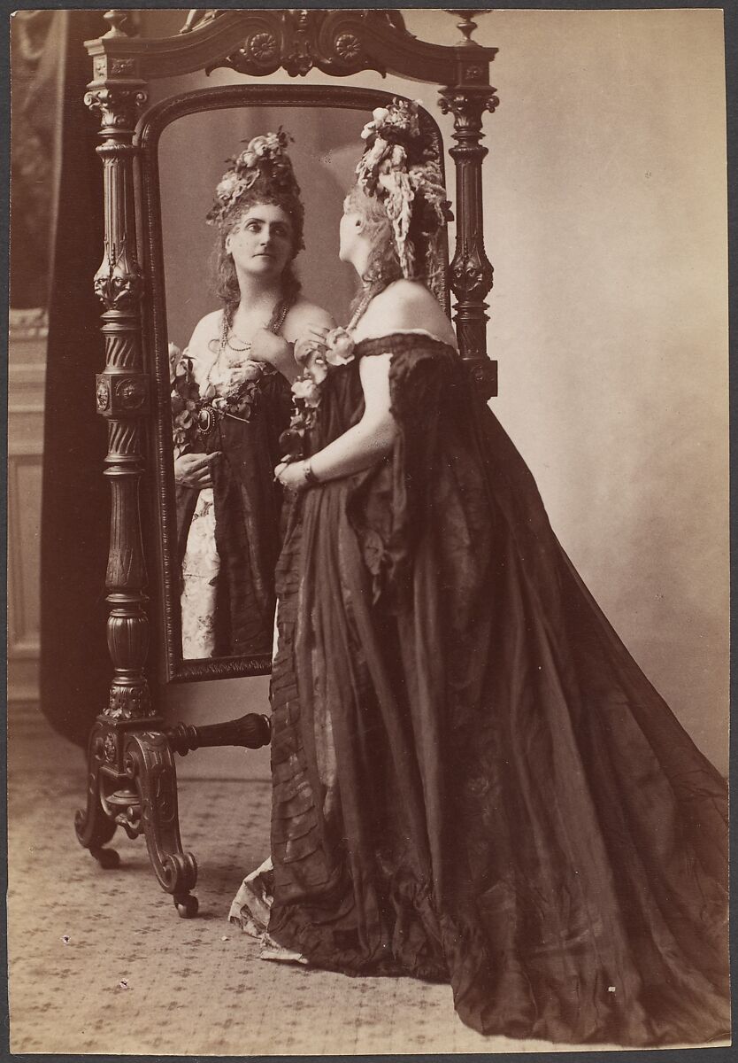 [Countess de Castiglione, from Série des Roses], Pierre-Louis Pierson (French, 1822–1913), Albumen silver print from glass negative 