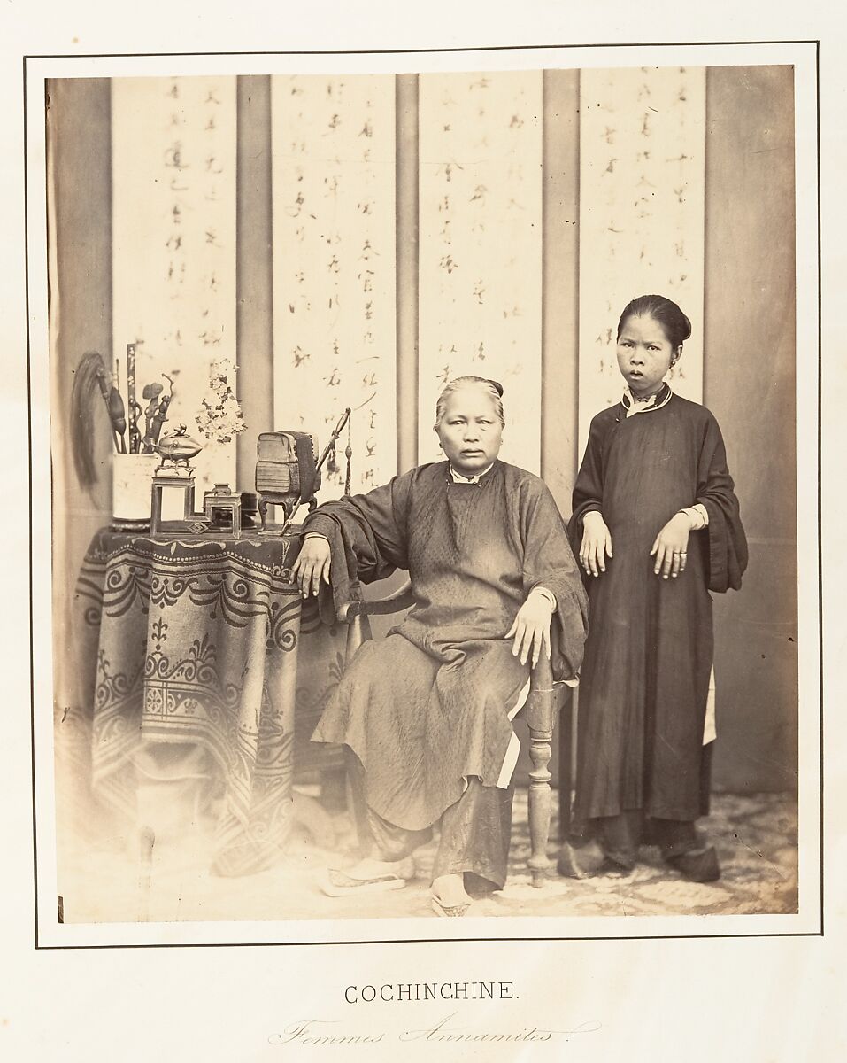 Femmes Annamites, Cochinchine, Emile Gsell (French, Sainte-Marie-aux-Mines 1838–1879 Vietnam), Albumen silver print from glass negative 