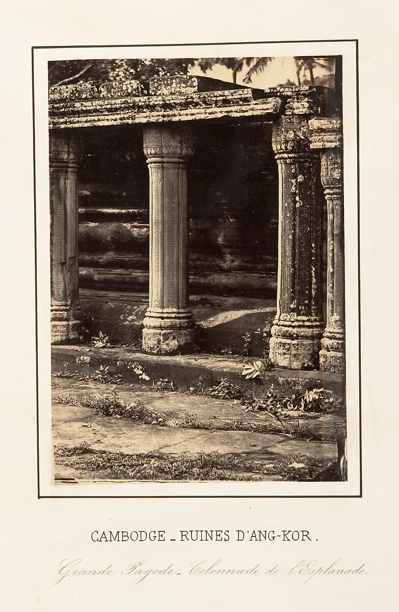 Grande Pagode - Colonnade de l'Esplanade, Emile Gsell (French, Sainte-Marie-aux-Mines 1838–1879 Vietnam), Albumen silver print from glass negative 