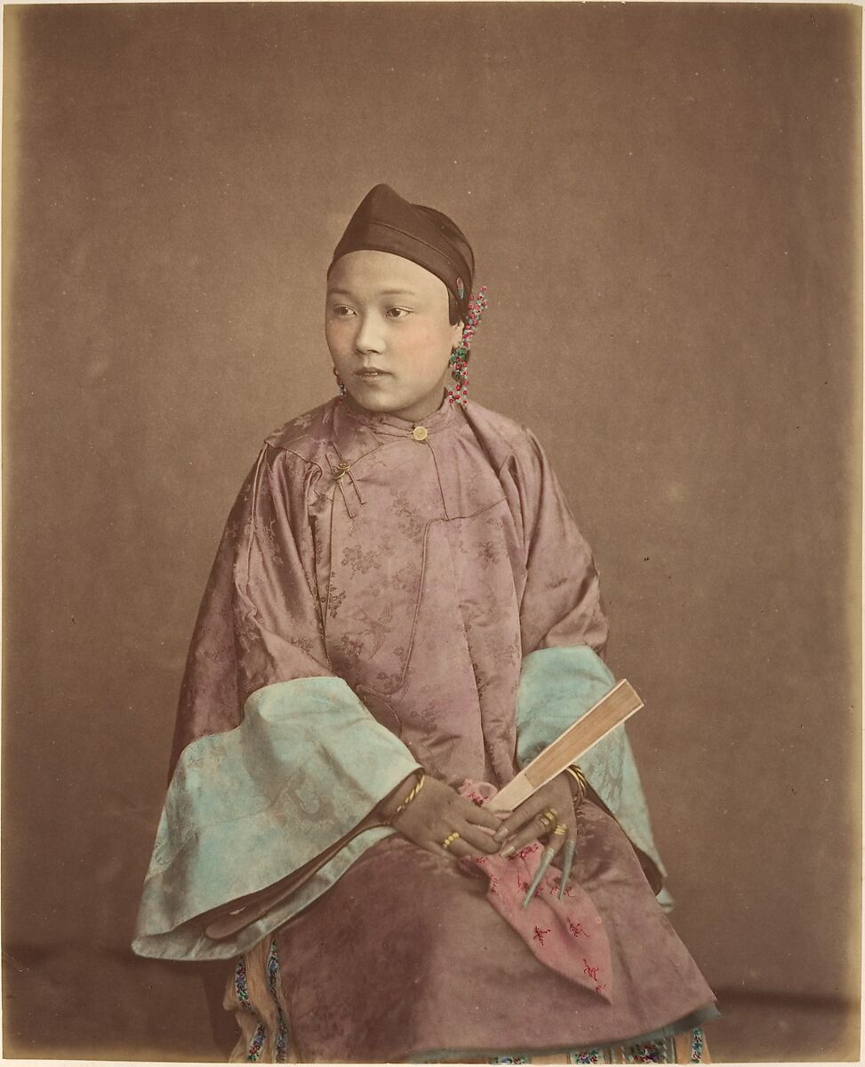 Fille de Shanghai, Raimund von Stillfried (Austrian, 1839–1911), Albumen silver print from glass negative with applied color 