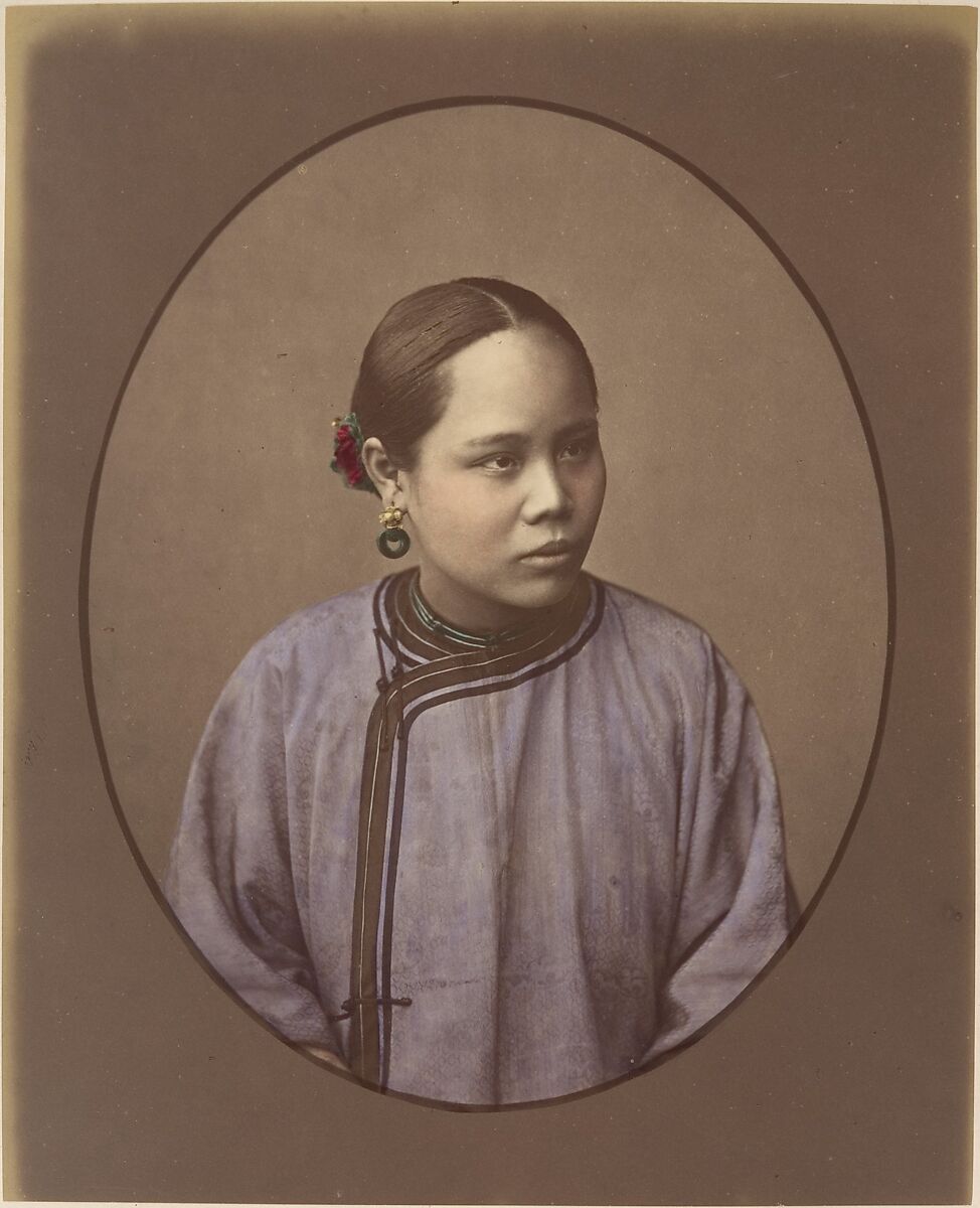 Fille de Shanghai, Raimund von Stillfried (Austrian, 1839–1911), Albumen silver print from glass negative with applied color 